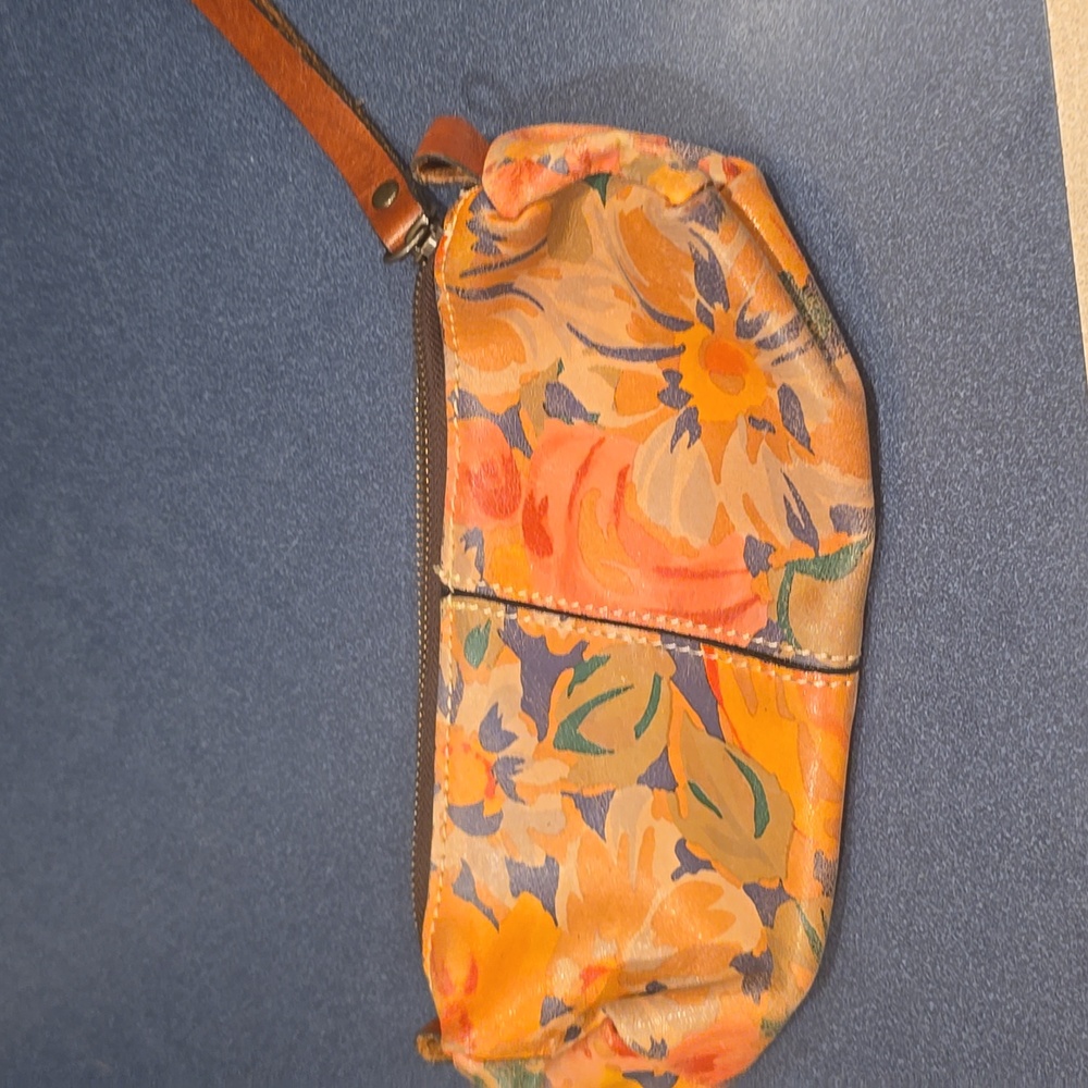 Patricia Nash leather Floral cosmetic bag - Picture 2 of 4